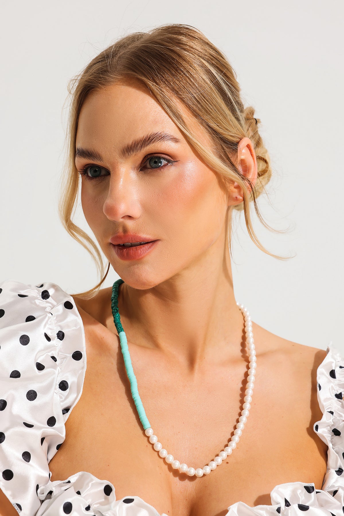 Faux Pearl Color Clash Necklace