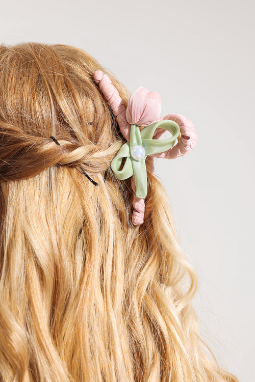 3D Floral Claw Clip