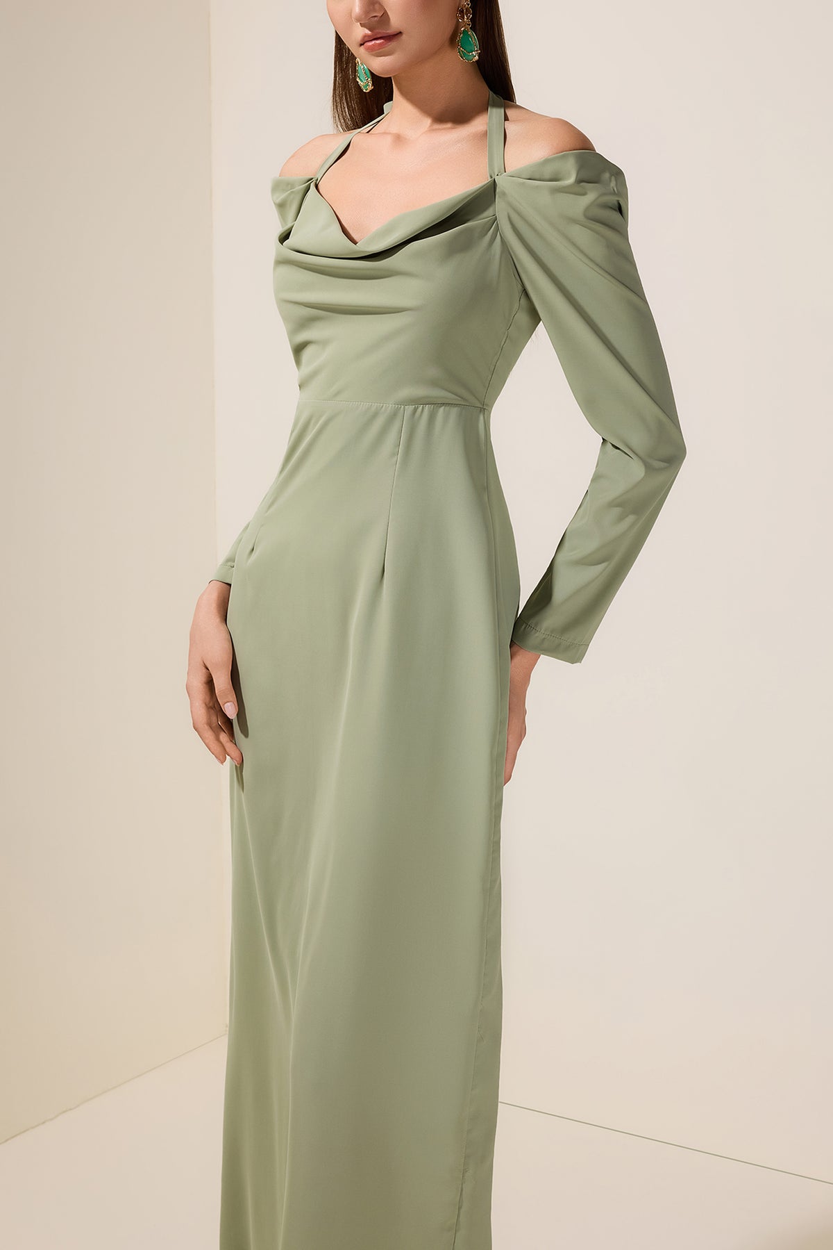 Solid Halter Neck Long Sleeve Maxi Dress