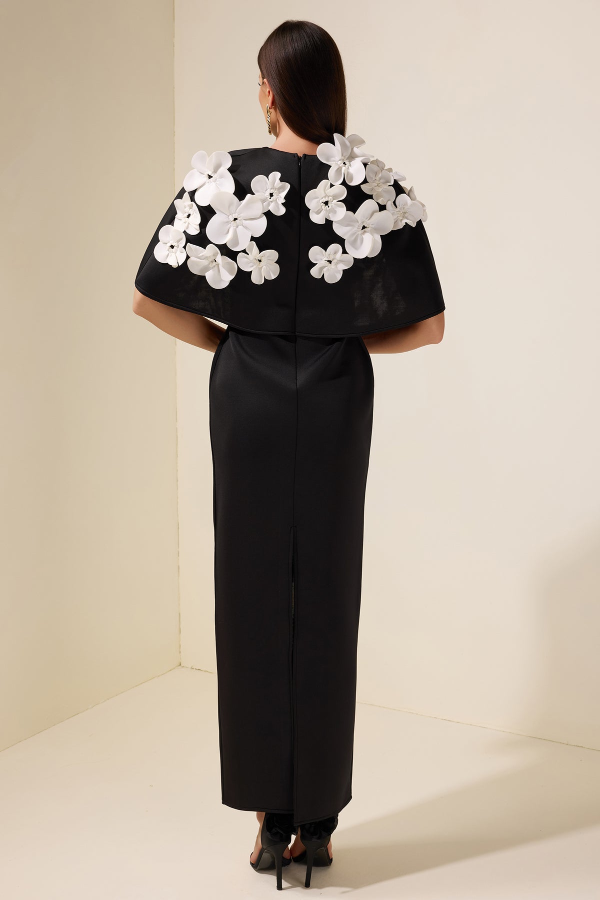 3D Flower Contrast Color Maxi Dress
