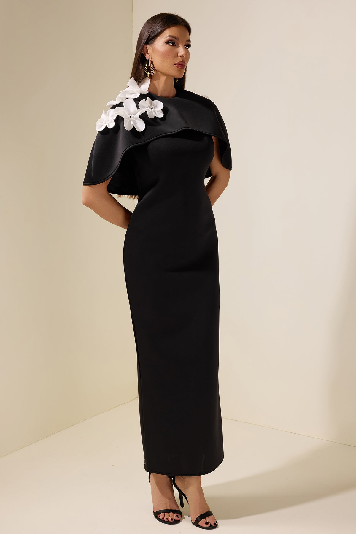 3D Flower Contrast Color Maxi Dress