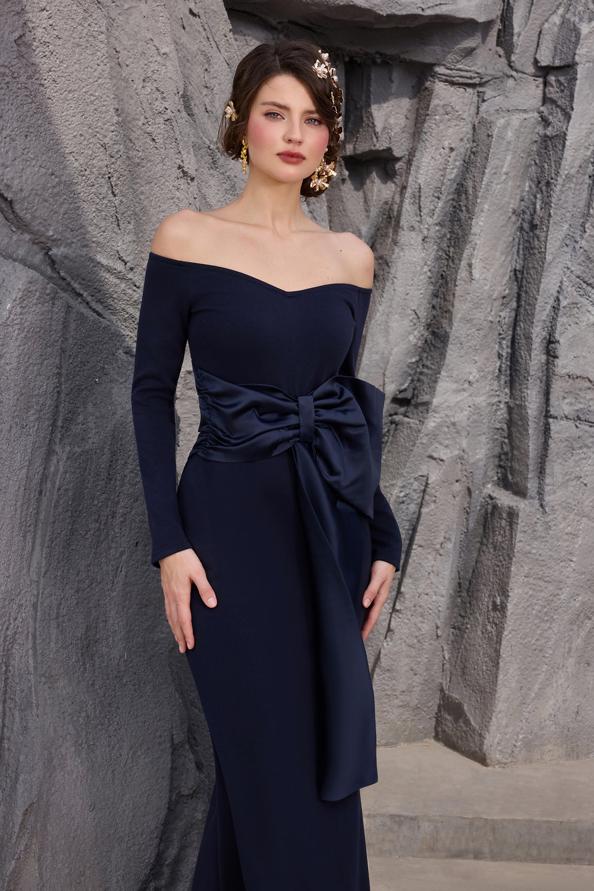 Solid Bow Long Sleeve Off-Shoulder Maxi Dress