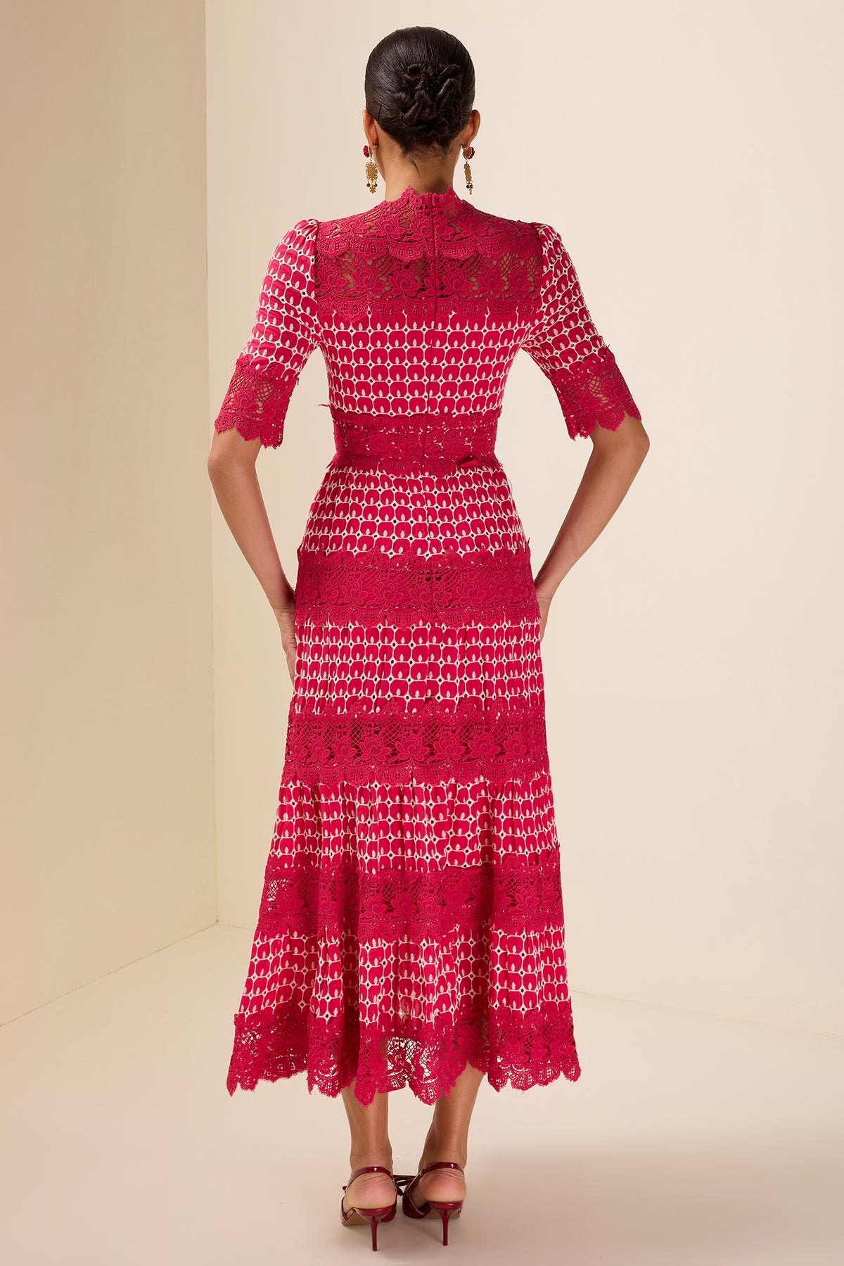 Lace Embroidery Short Sleeve Midi Dress