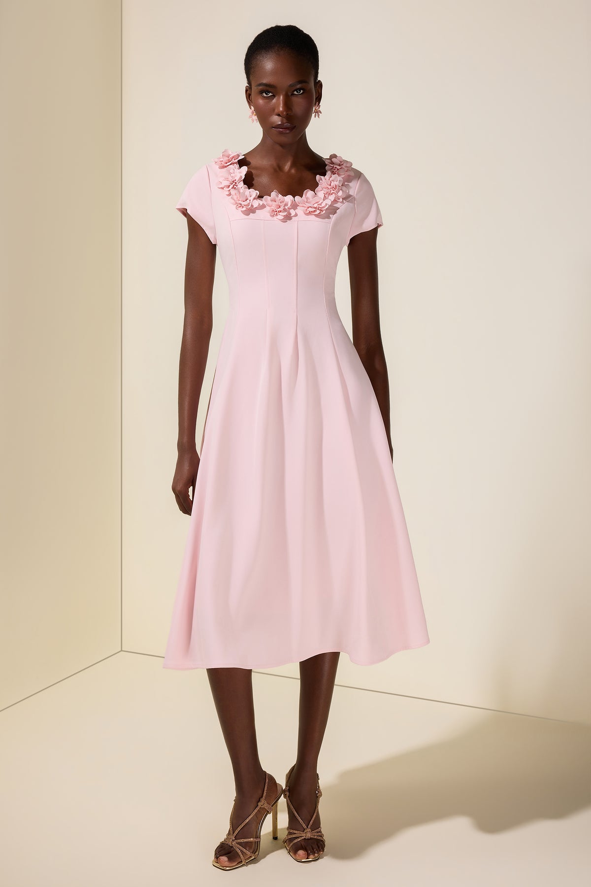 3D Flower Round Neck Midi Dress