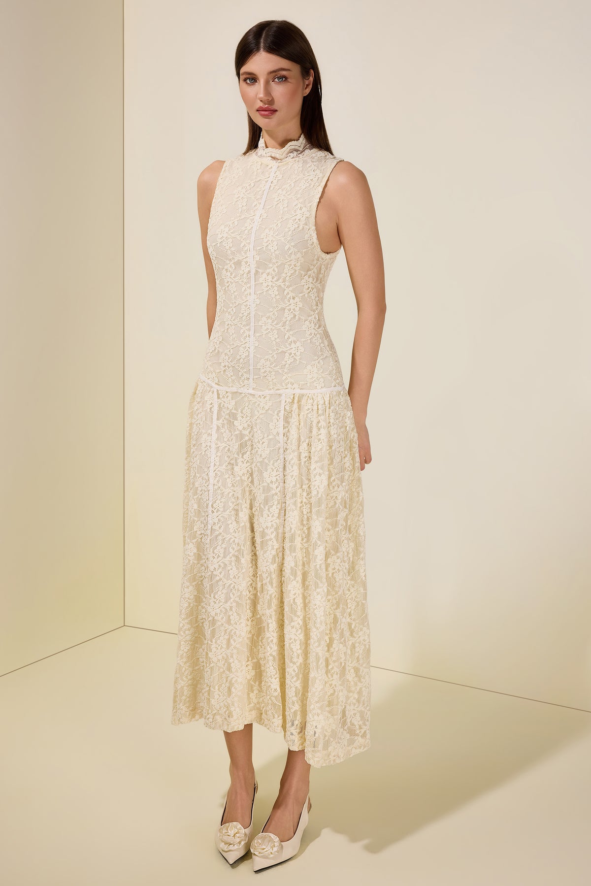 Lace Sleeveless Stand Collar Midi Dress