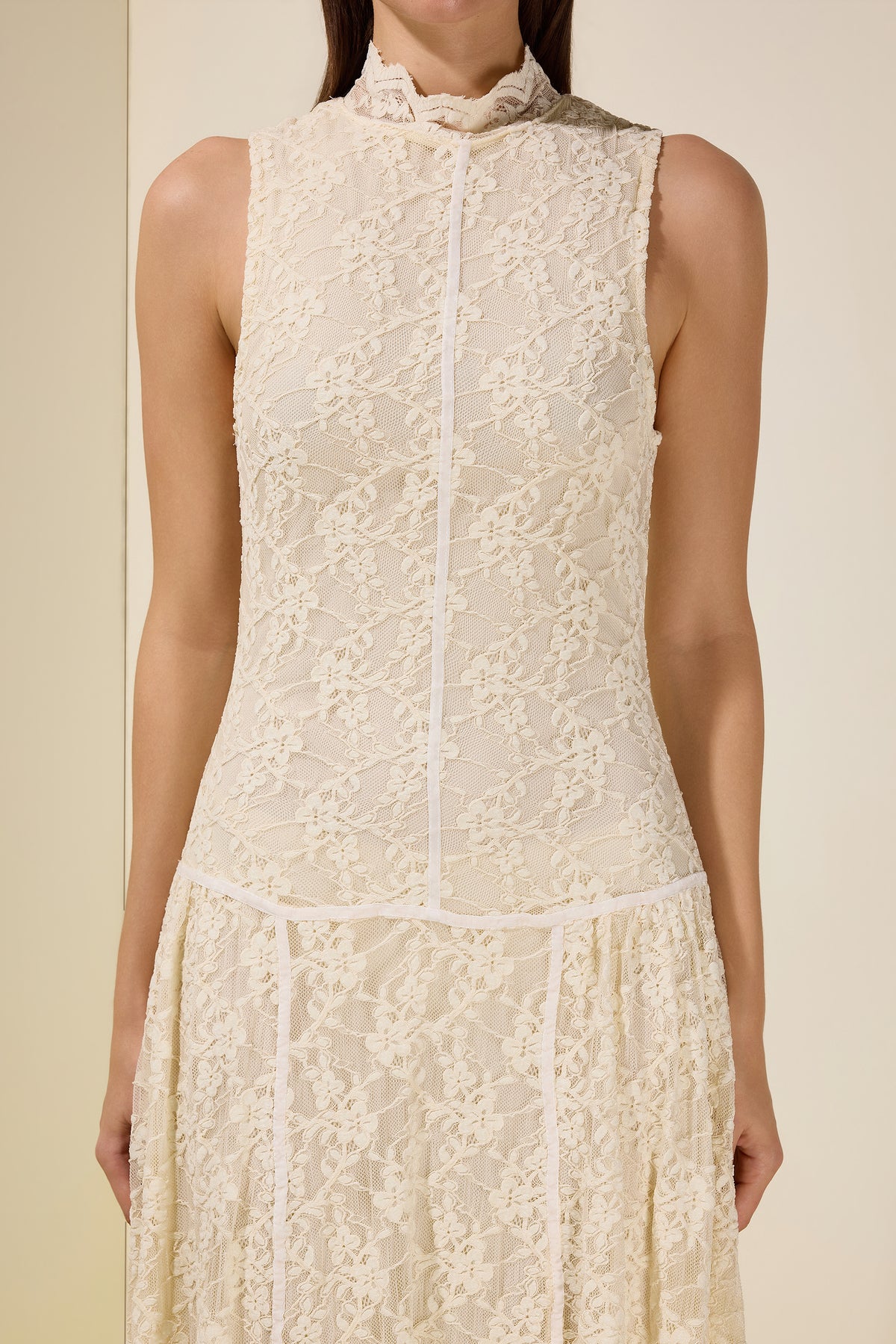 Lace Sleeveless Stand Collar Midi Dress