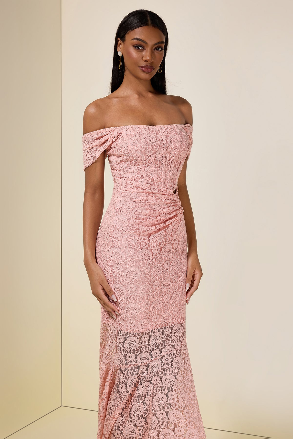 Solid Lace Gathering Midi Dress