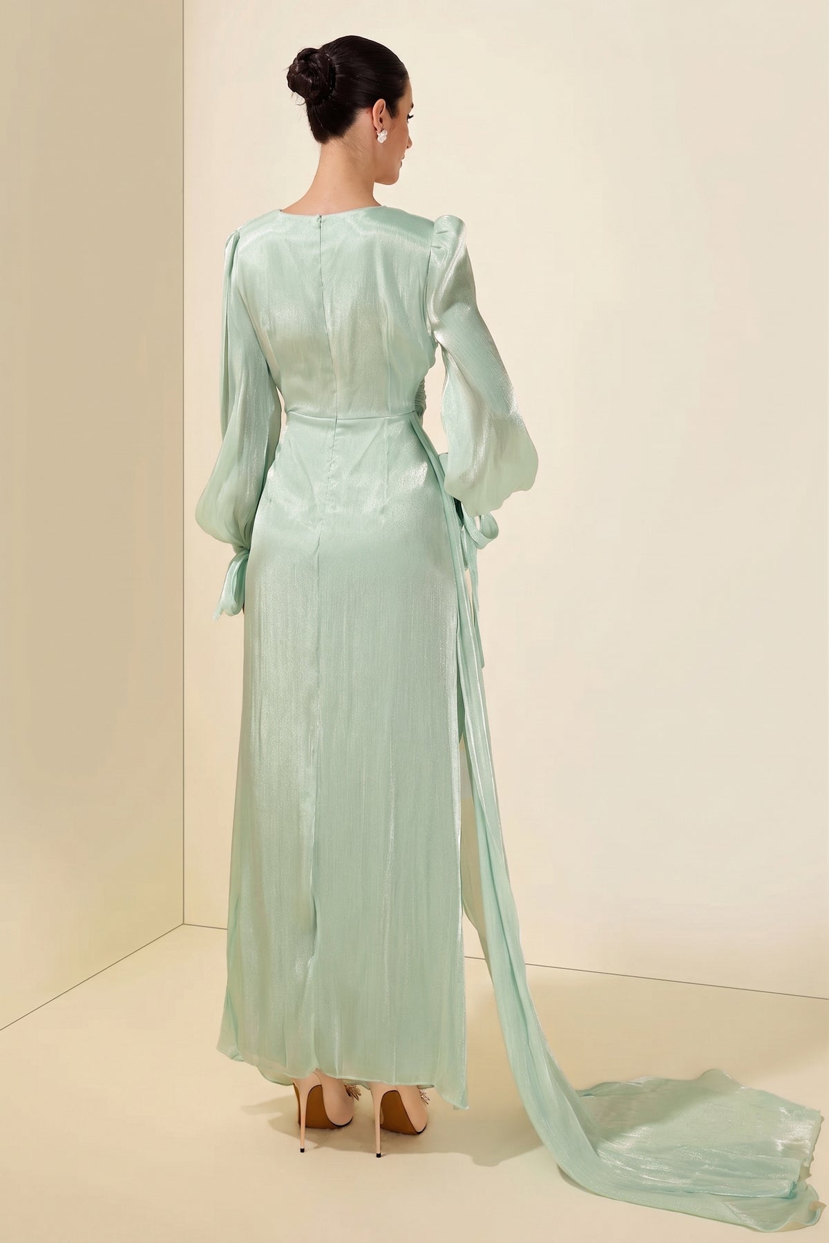Gathering Lantern Sleeve Lace-Up Maxi Dress
