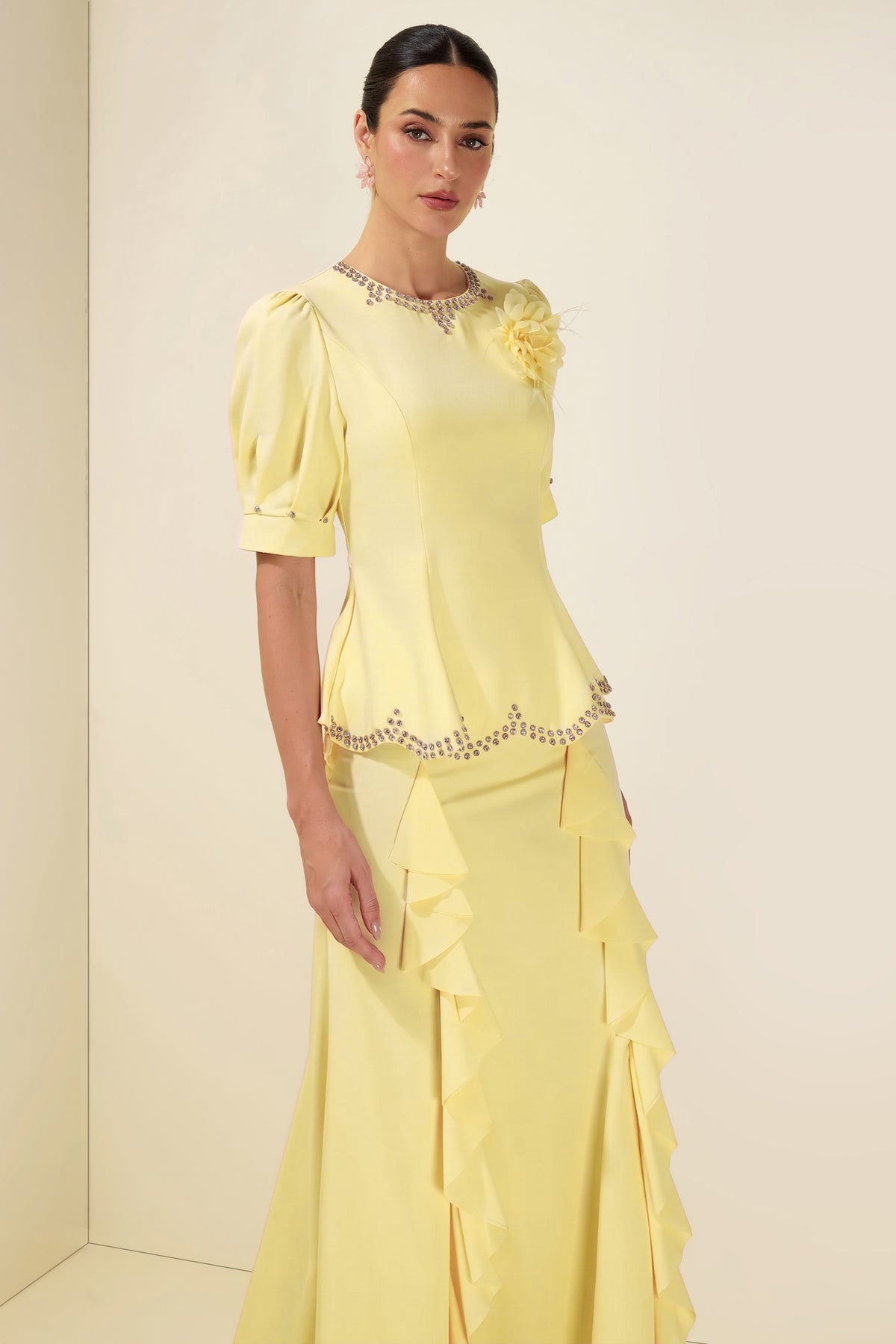3D Flower Rhinestone Rivets Top & Frill Midi Skirt Set