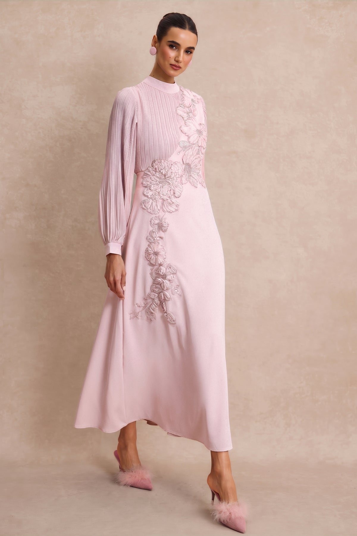 Embroidery Floral Applique Pleated Lantern Sleeve Maxi Dress