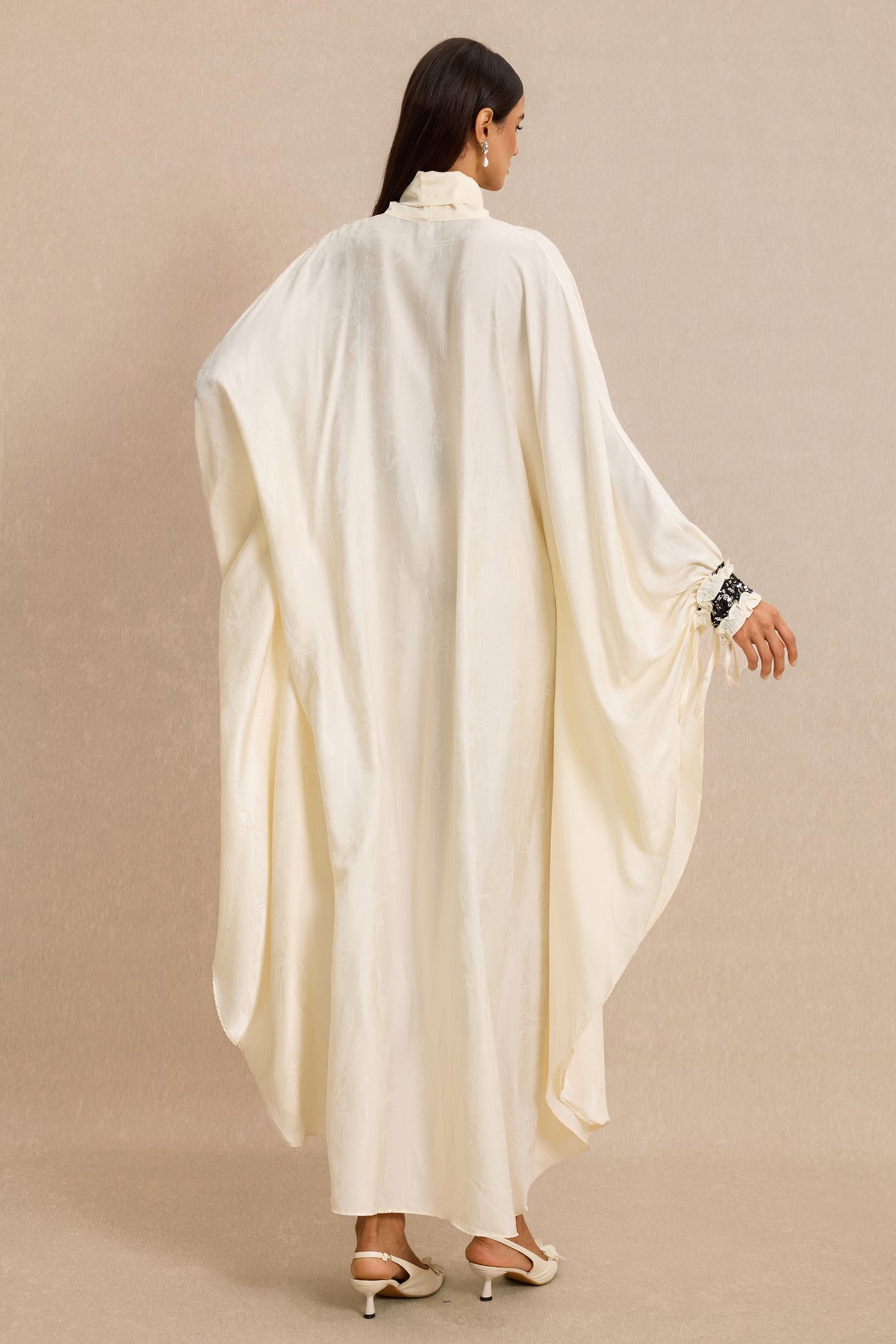 Jacquard Batwing Sleeve Lace-Up Maxi Dress