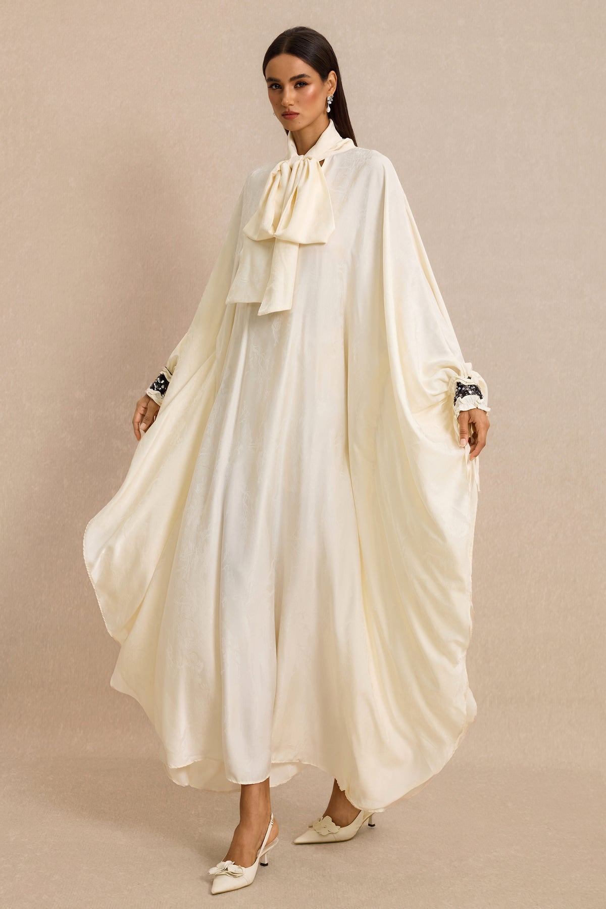 Jacquard Batwing Sleeve Lace-Up Maxi Dress