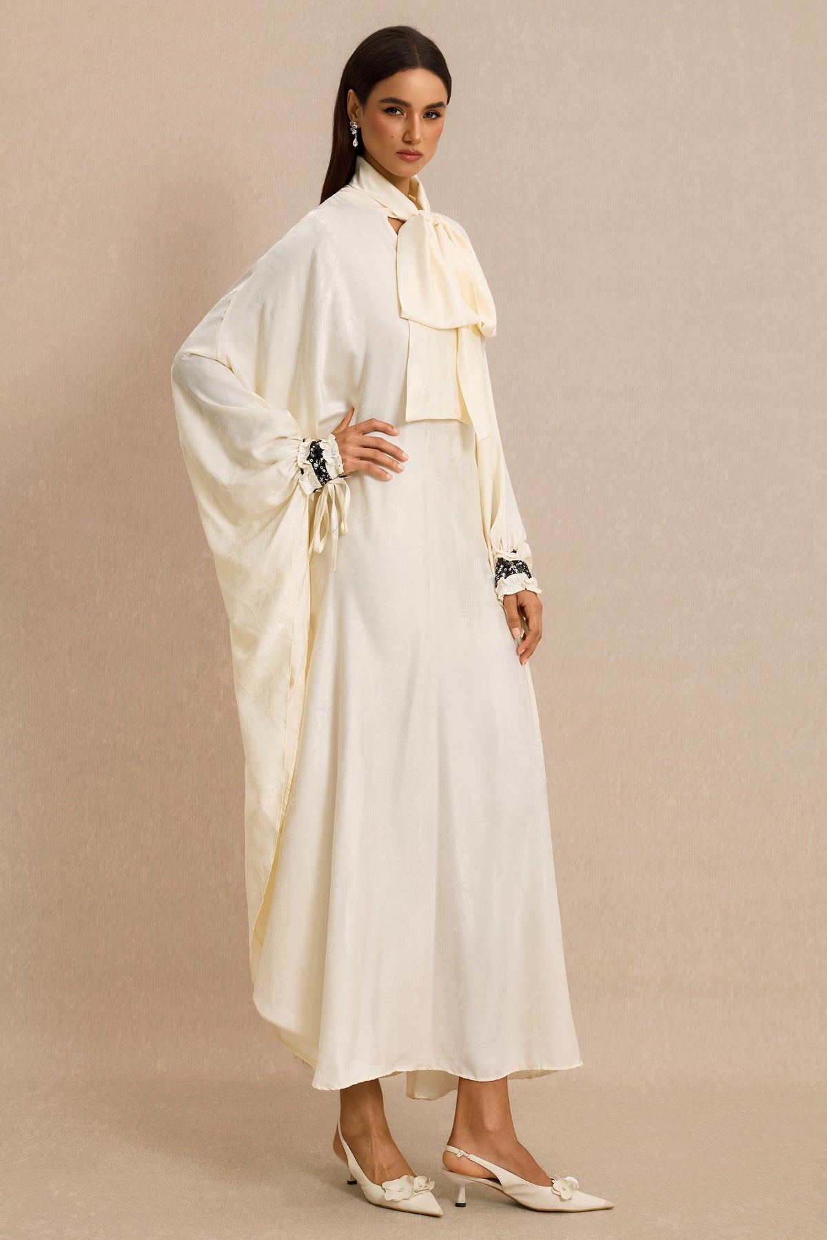 Jacquard Batwing Sleeve Lace-Up Maxi Dress