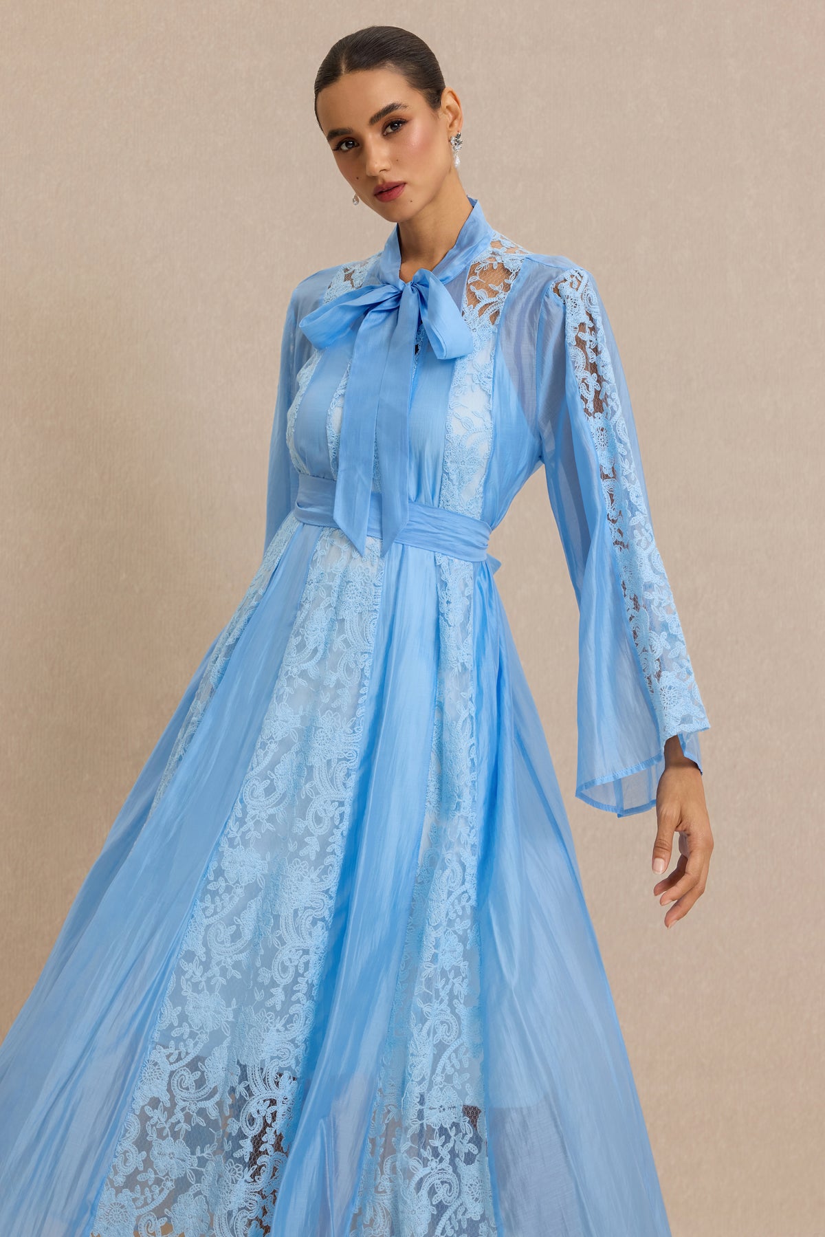 Lace Splicing Bell Sleeve Midi Dress
