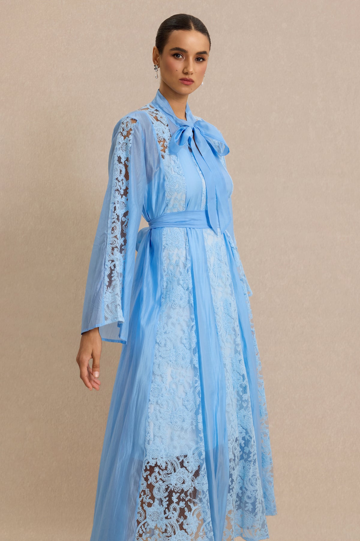 Lace Splicing Bell Sleeve Midi Dress