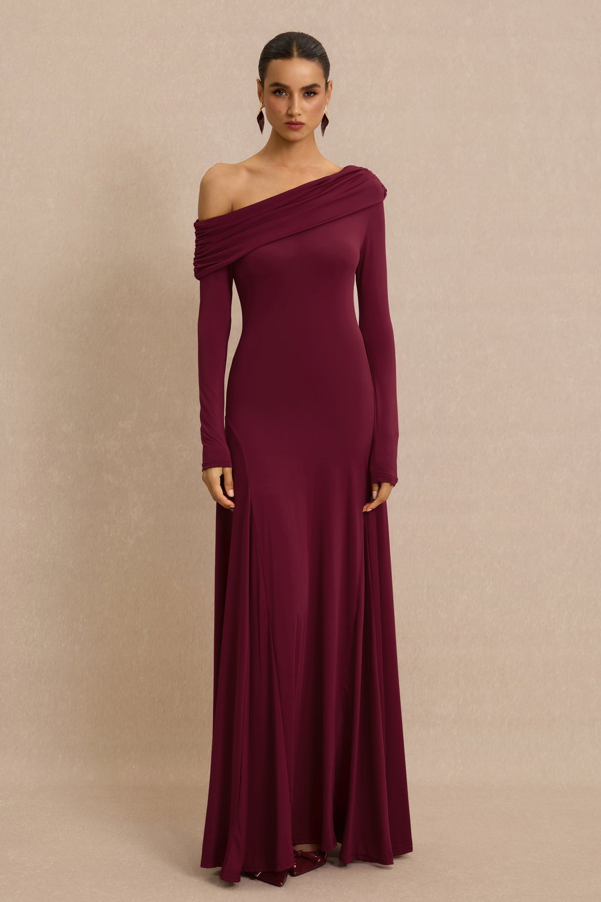 Solid Skew Collar Gathering Maxi Dress