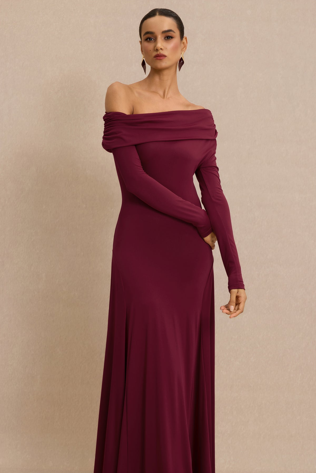 Solid Skew Collar Gathering Maxi Dress