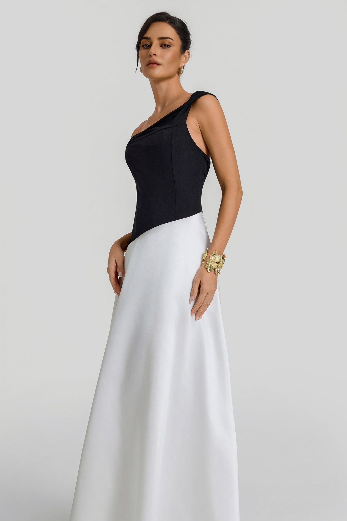 Asymmetrical Contrast Color Off Shoulder Midi Dress