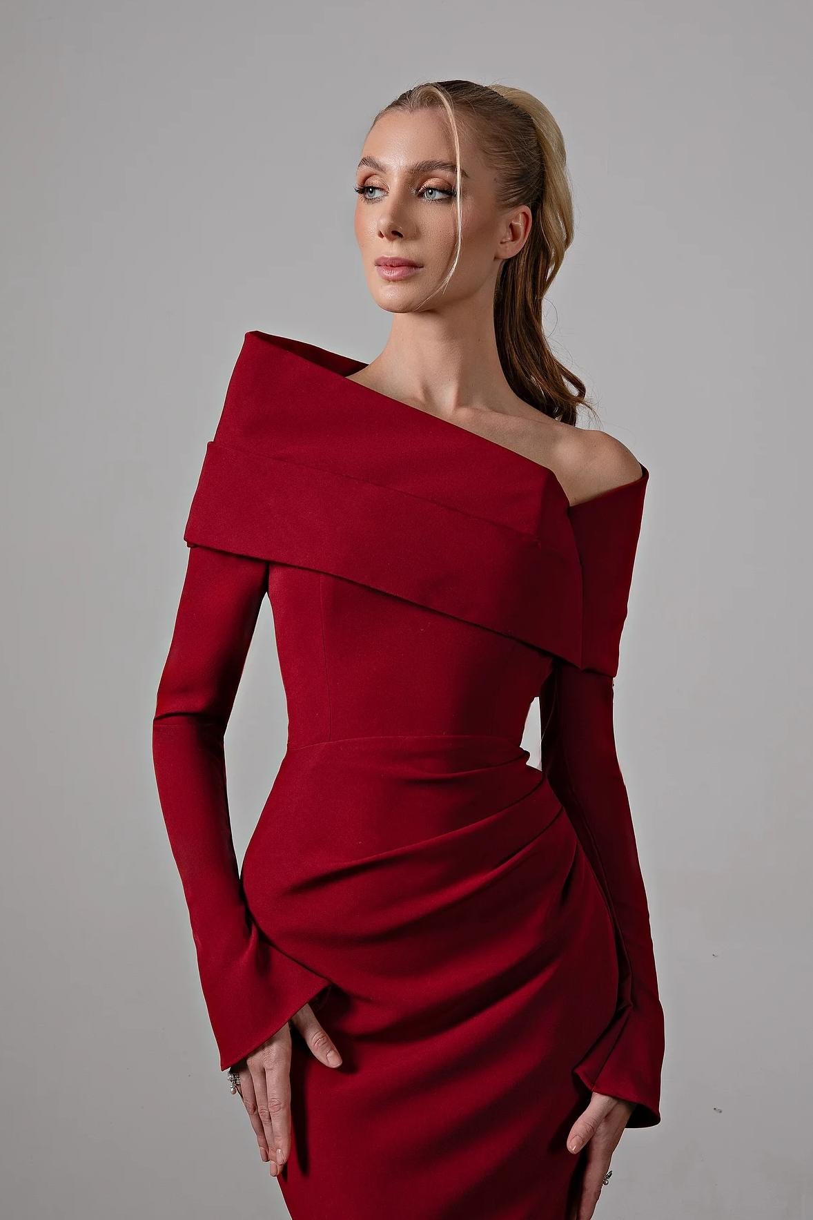 Solid Off-Shoulder Long Sleeve Maxi Dress
