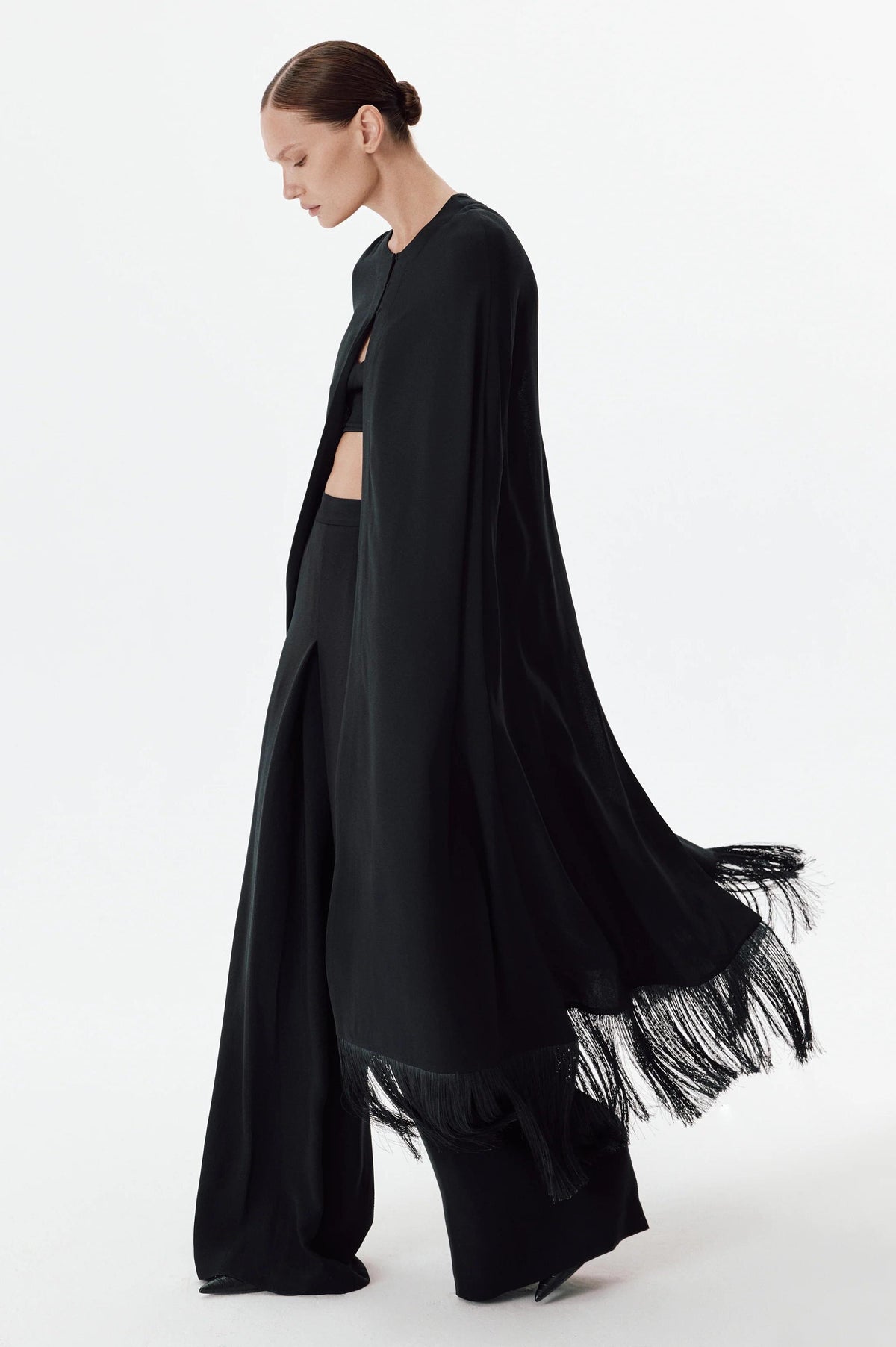  Solid Tassel Hem Long Cape