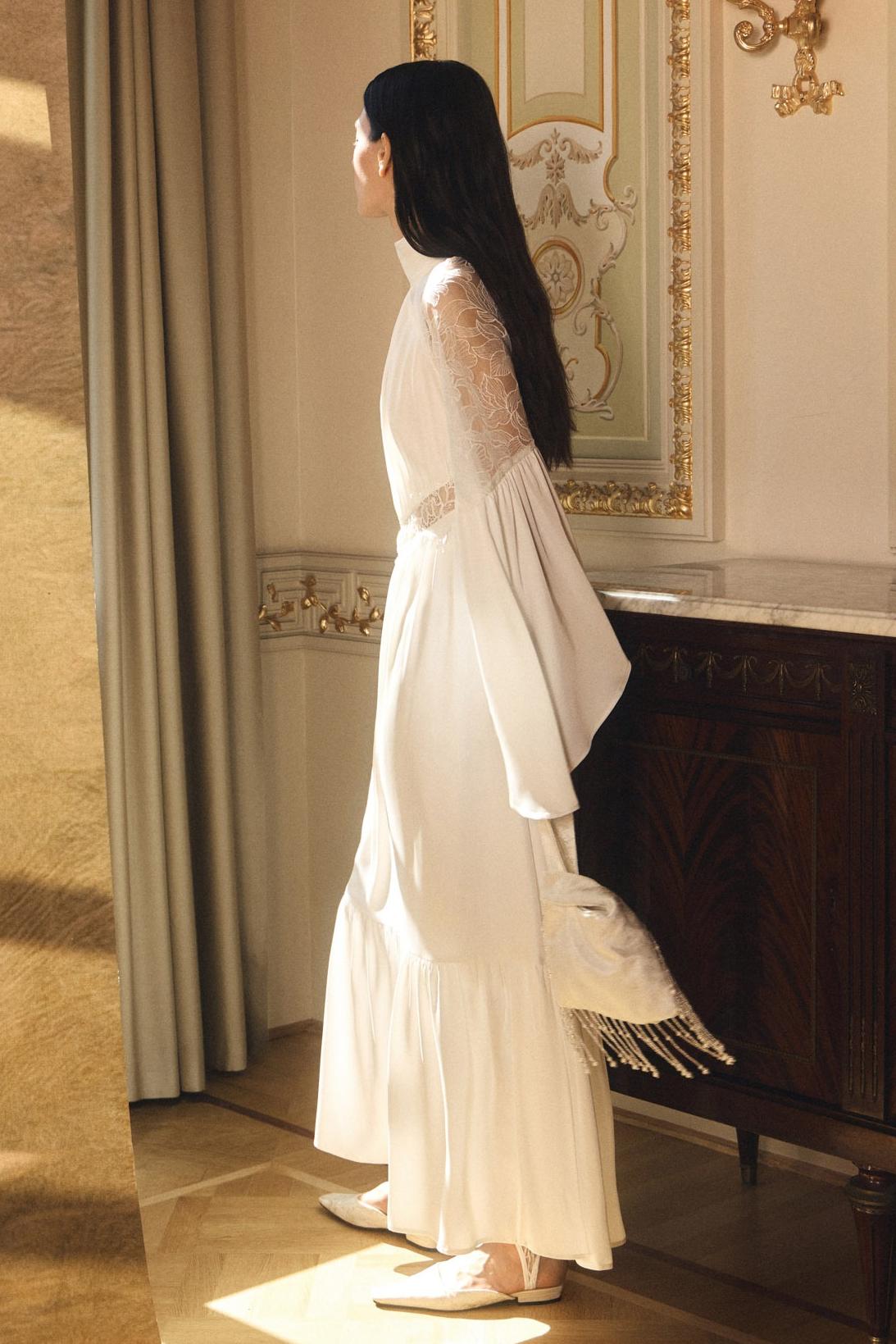 Lace Splicing High Neck Bell Sleeve Midi Dress